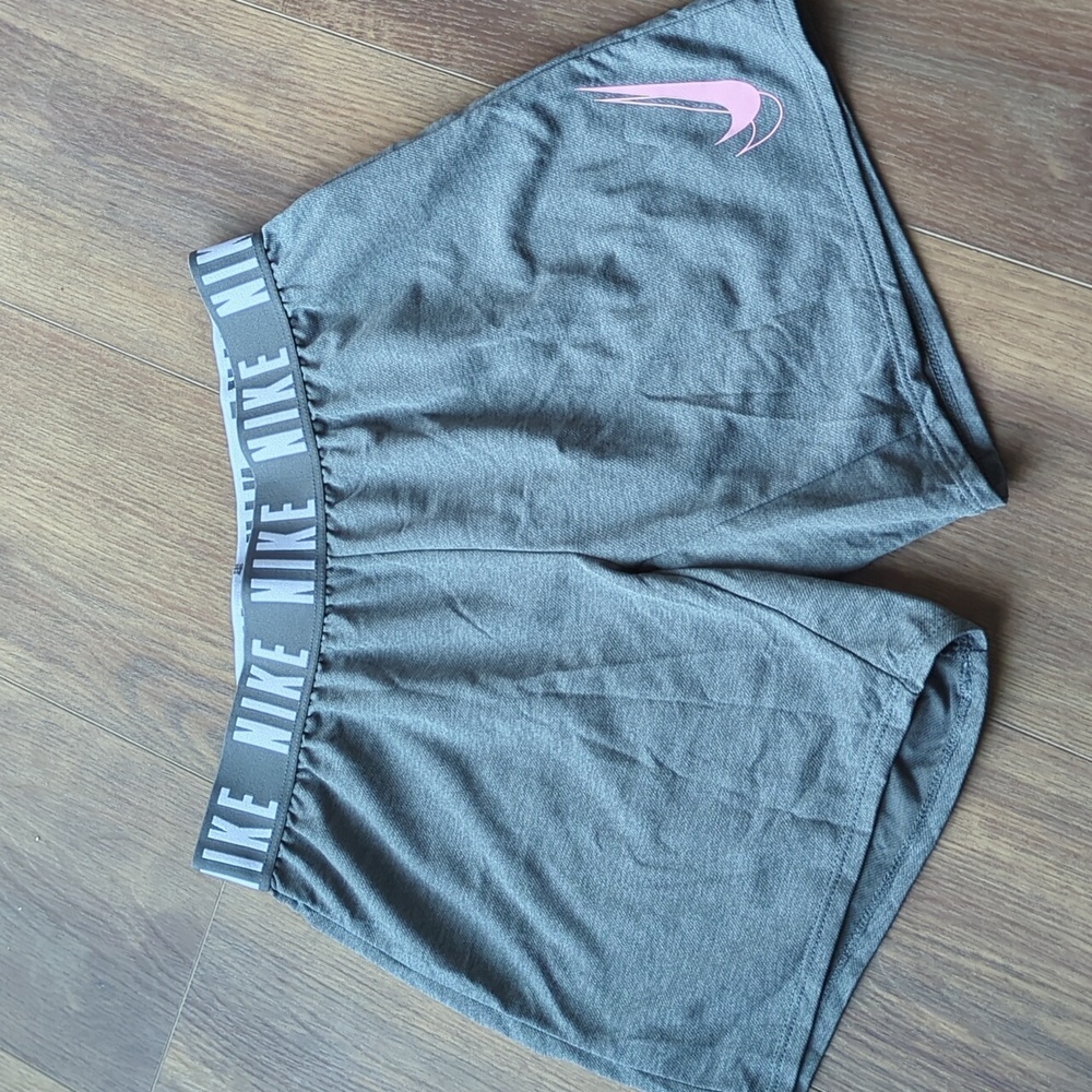 Nike girls shorts